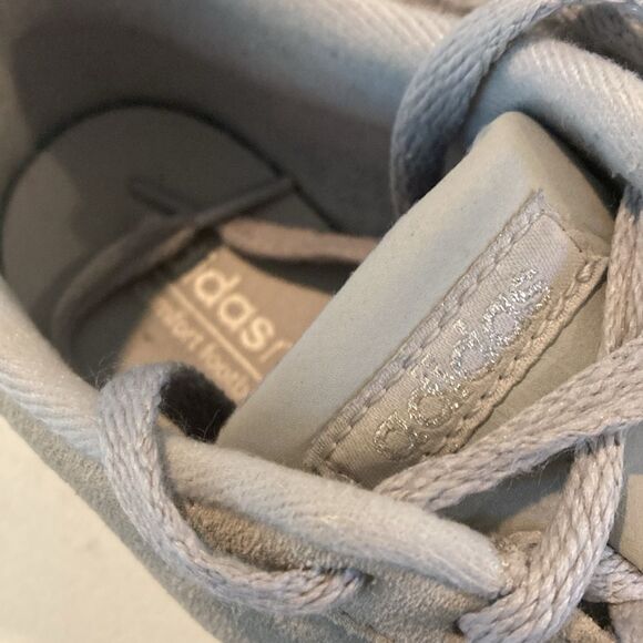 Adidas Gray and White Sneakers Suede Low Top Size 8 - Picture 3 of 8